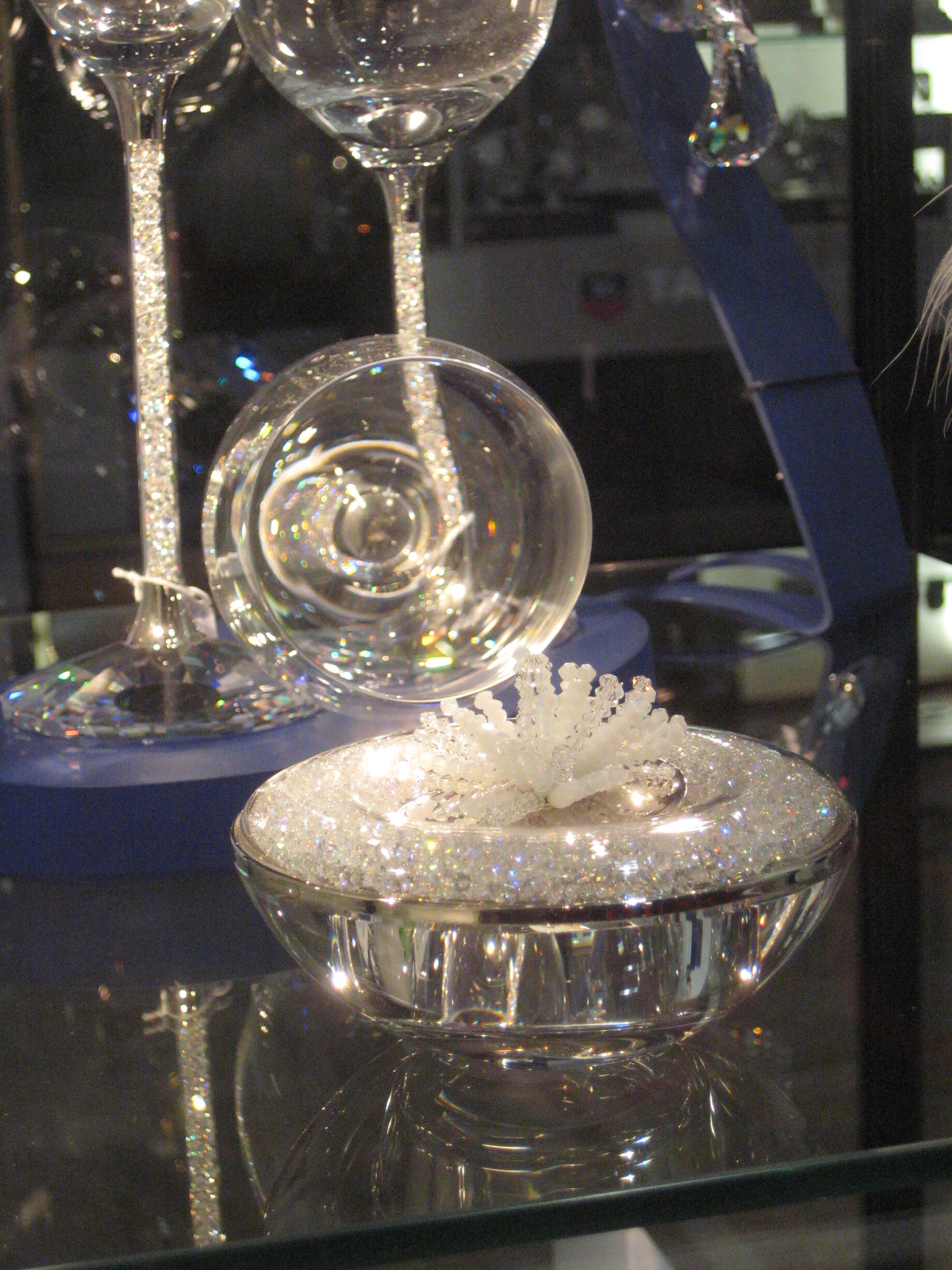 shop window glassware
