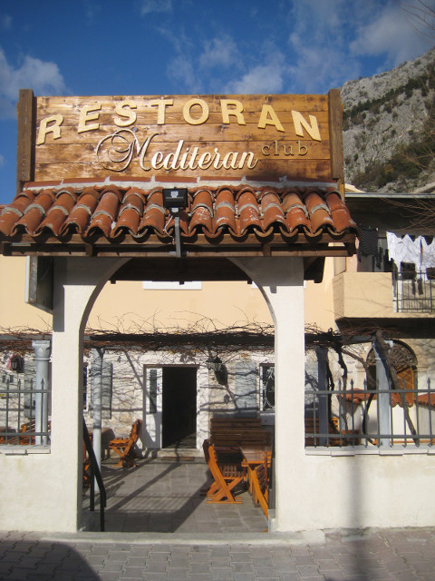 Club Med arched entry to Restoran Klub Mediteran